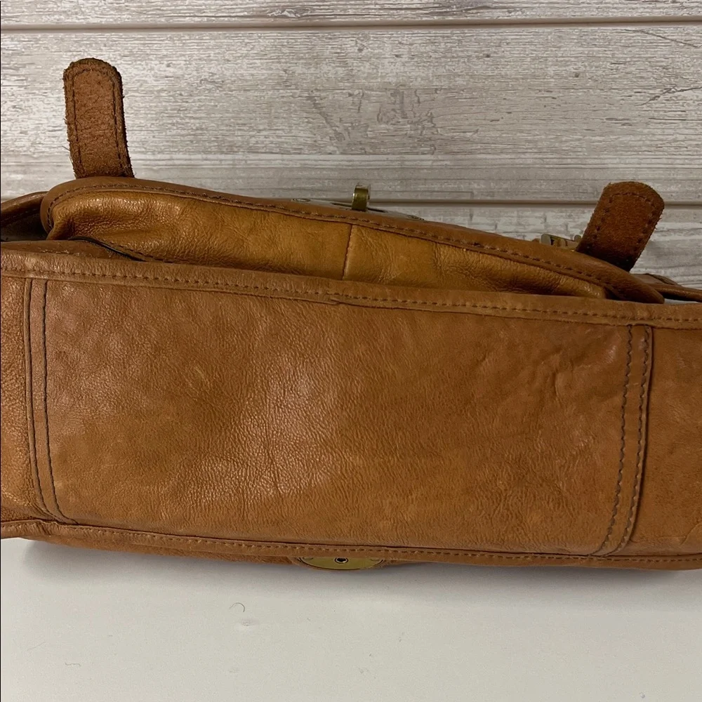 Fossil Cognac Brown Leather Messenger Bag with Brass Hardware